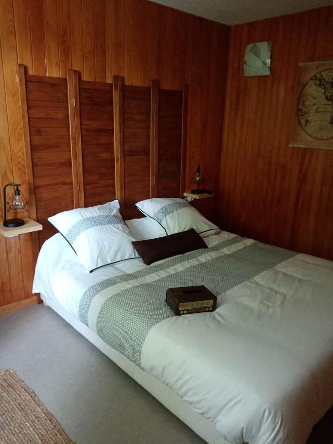 Bed and Breakfast Les P'Tites Pistes Chaux-des-Pres Exterior foto