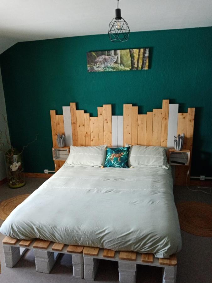 Bed and Breakfast Les P'Tites Pistes Chaux-des-Pres Exterior foto